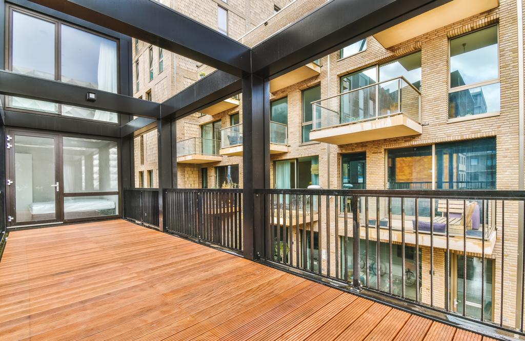 Czym Wylozyc Balkon